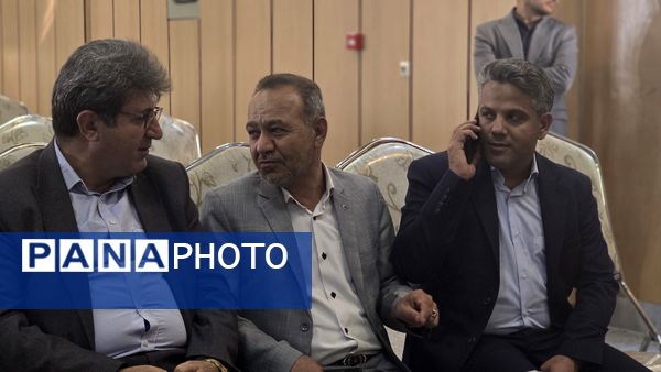  مراسم کلنگ‌زنی همزمان دو پروژه آموزشی در ناحیه چهار اصفهان