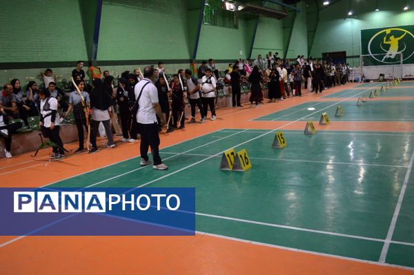 برگزاری مسابقات تیراندازی با کمان شرق کشور در بجنورد