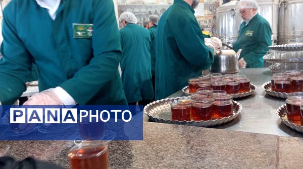 پذیرایی از زائران علی ابن موسی الرضا (ع)