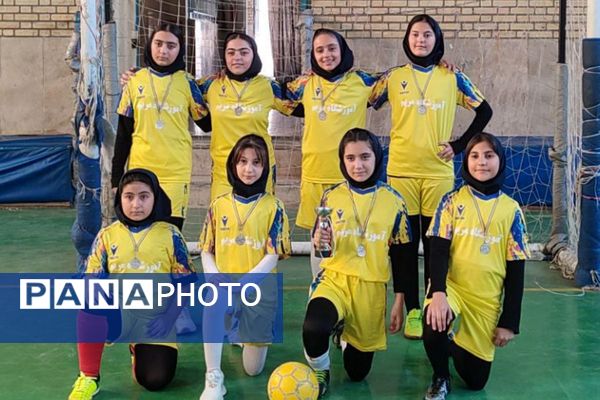 برگزاری مسابقه فوتسال دانش‌آموزی دختران ابتدایی در بهارستان دو