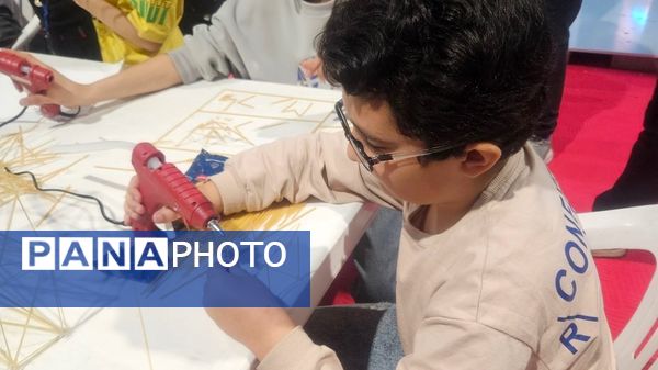 نمایشگاه هفته پژوهش و فناوری در مشهد