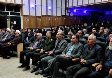 هفتمین شب شعر مسیر ولایت در ابرکوه