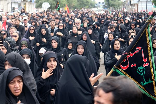 پیاده روی جاماندگان اربعین حسینی در اردبیل (2)