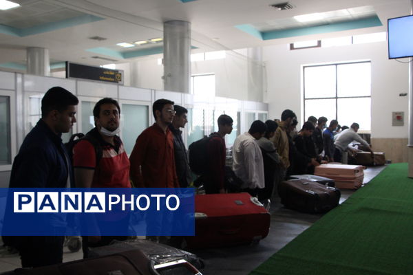 مراسم استقبال از کاروان دانش‌آموزی اعزام به حج عمره در یزد