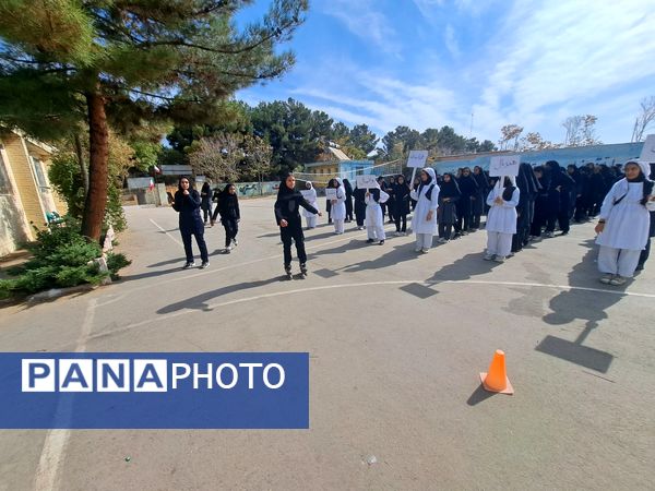 المپیاد ورزشی درون مدرسه ای در آموزشگاه تکتم باخرز