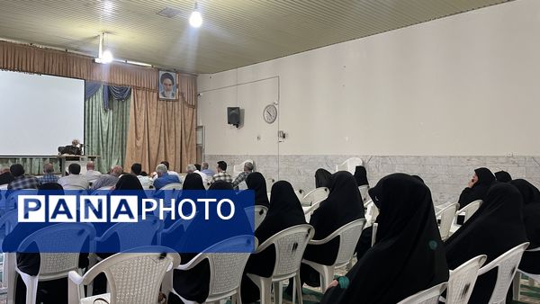برگزاری دوره آمورشی طرح اندیشه اسلامی «دانا» در اشکذر