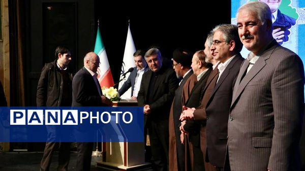 مراسم تکریم و معارفه مدیرکل فرهنگ و ارشاد اسلامی آذربایجان شرقی