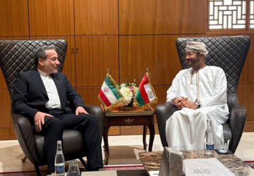 رایزنی وزیران خارجه ایران و عمان درباره موضوعات منطقه‌ای و بین‌المللی