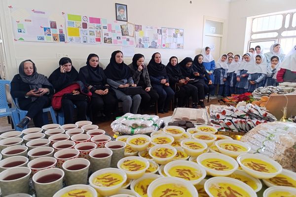 عطر نذر فاطمی در مدرسه شکوفه‌های امید خلخال