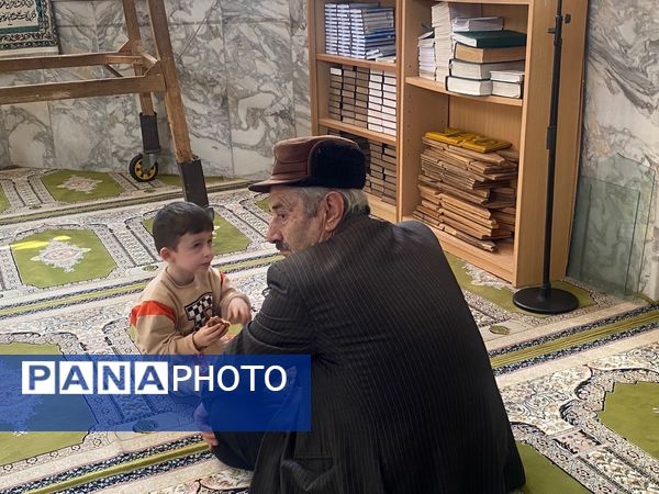 حضور جمعی از فرهنگیان مانه و سملقان در نماز عبادی سیاسی جمعه
