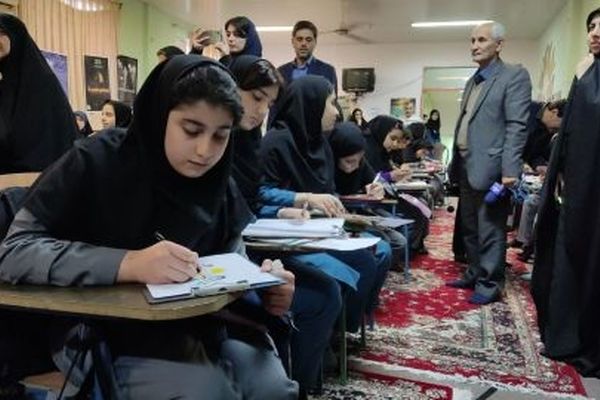 رویداد هنری «آخراشه» با مشارکت ۸۰ دانش‌آموز هنرمند فومنی برگزار شد