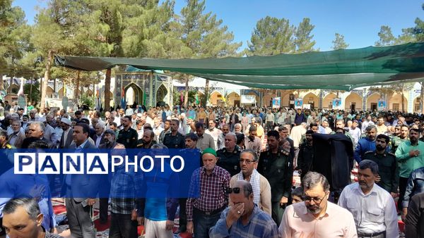 نماز جمعه در جوار شهدای بهشت فضل نیشابور 