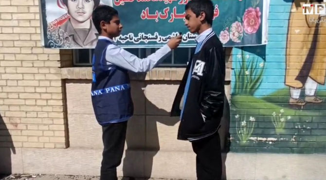 روایت دانش‌آموزان خبرنگار از 13 آبان سال 57