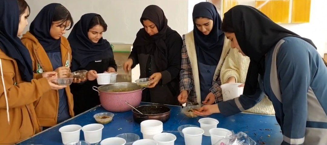 همیاری دانش‌آموزان مدرسه فرزانگان برای کودکان جنگ‌زده غزه و لبنان