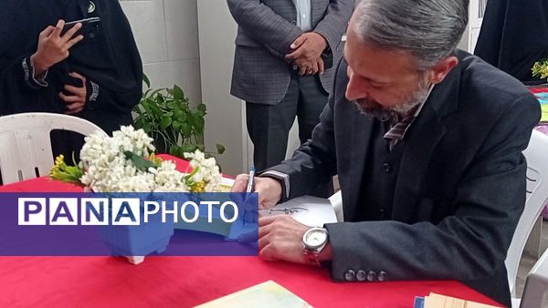  افتتاحیه کتابخانه مدرسه شهید محمدی پور خلیل آباد 