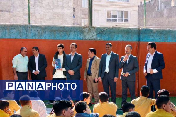 برای اولین بار در کشور،انتخابات الکترونیکی شورای دانش آموزی در دبیرستان صبح روشن شهر قدس