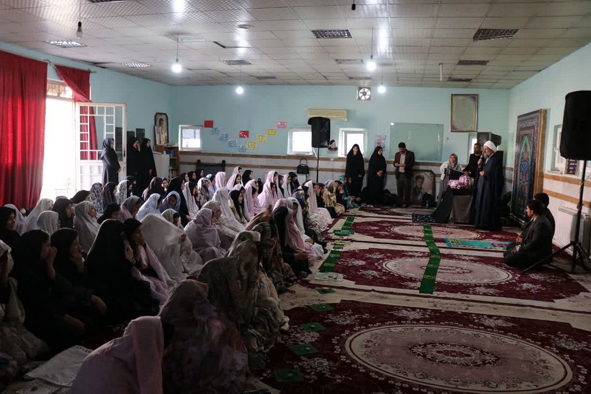 برگزاری ششمین دوشنبه های قرآنی در مدرسه شهید ملاآقایی قرچک