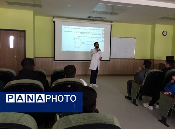 بازدید دانش آموزان دبیرستان نمونه آیت‌الله خامنه‌ای از دانشکده دندانپزشکی دانشگاه فردوسی مشهد