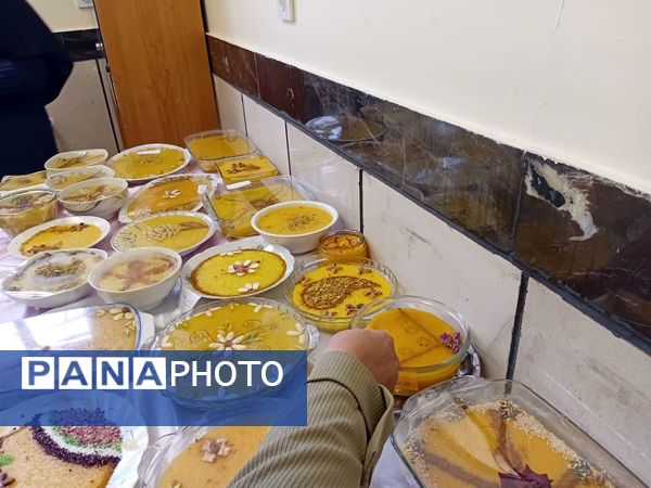 جشنواره شله زرد به مناسبت هفته بهداشت روان در مدرسه مادرمهربان خلیل آباد