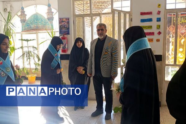 همایش «وطن یار در هنرستان بلیغ فیروزکوه