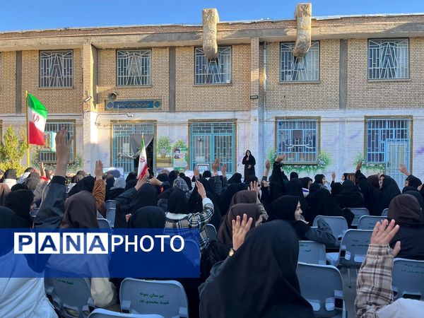  عزاداری به مناسبت دهه فاطمیه در مدرسه شهید محمدی پور خلیل آباد 