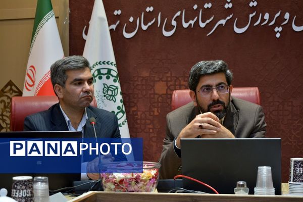 بدرقه دانش‌آموزان عمره‌گزار دختر شهرستان‌های استان تهران