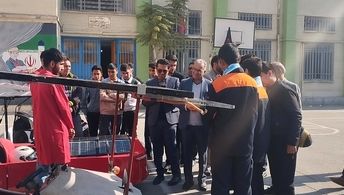 برگزاری مسابقات استانی خودروهای خورشیدی در هنرستان فنی مهدی زاده