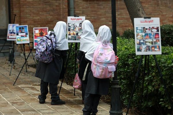 نمایشگاه معرفی «ایرانمون» در حاشیه نشست معاون پرورشی و فرهنگی آموزش‌وپرورش برگزار شد