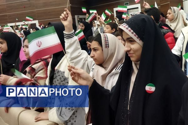 همایش بزرگ همیاران طبیعت و آموزش همگانی حفاظت از محیط زیست در منطقه پردیس 