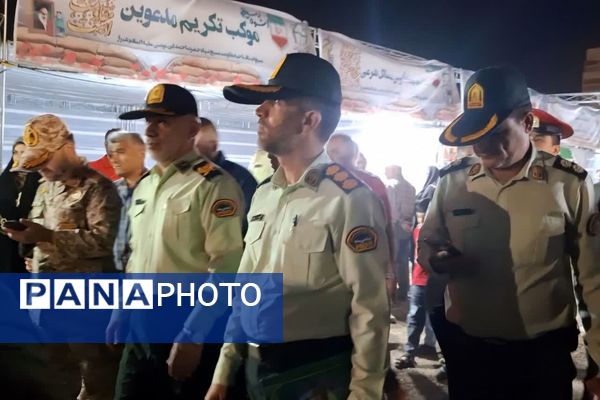 بازدید از نمایشگاه اسوه به‌مناسبت هفته دفاع مقدس در شیراز