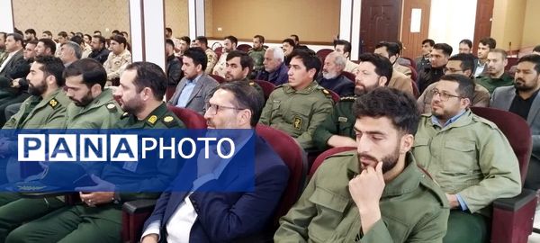  محفل نورانی انس با قرآن کریم در آموزش و پرورش کلات 