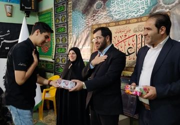 مراسم تجلیل از سفیران امید آفرین و دانش آموز خبرنگاران پانای شهرستان ملارد 