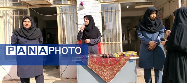 بزرگداشت هفته کتاب خوانی در نیشابور