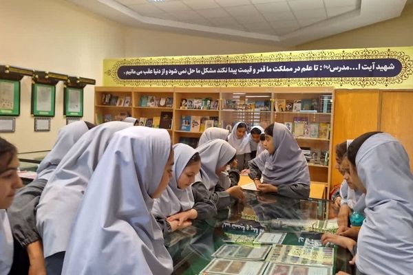 بازدید مدارس شهرستان کاشمر از موزه زیارتگاه شهید آیت الله مدرس (ره)