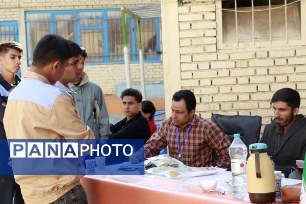 مرحله استانی مسابقات خودروهای خورشیدی به میزبانی ناحیه۱