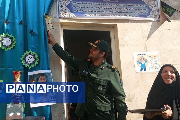 گرامیداشت هفته بسیج در مدارس ناحیه دو شهرری 