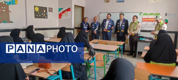 بازدید مدیر سازمان دانش‌آموزی خراسان شمالی از کلاس‌های ضمن خدمت سازمان‌دانش‌آموزی