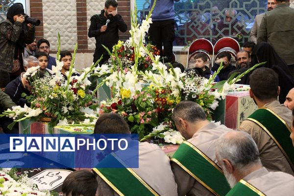 مراسم میزبانی شهدای گمنام دفاع مقدس در البرز
