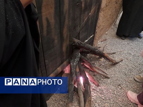 بازدید دانش‌آموزان تکتم از نمایشگاه ریحانه‌النبی