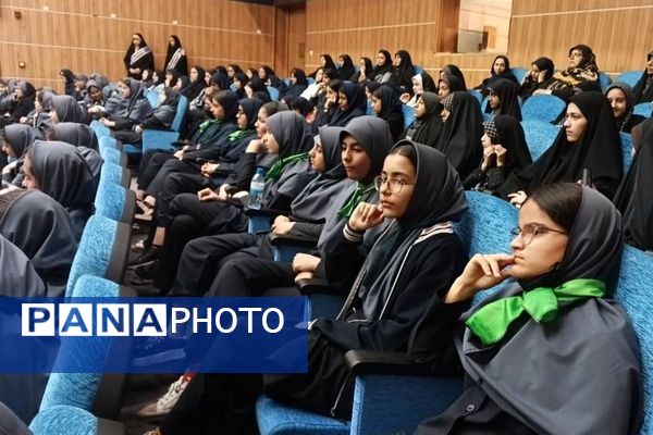 برگزاری همایش‌دختران‌ایران‌‌ در سالن اداره ارشاد شهرستان قدس