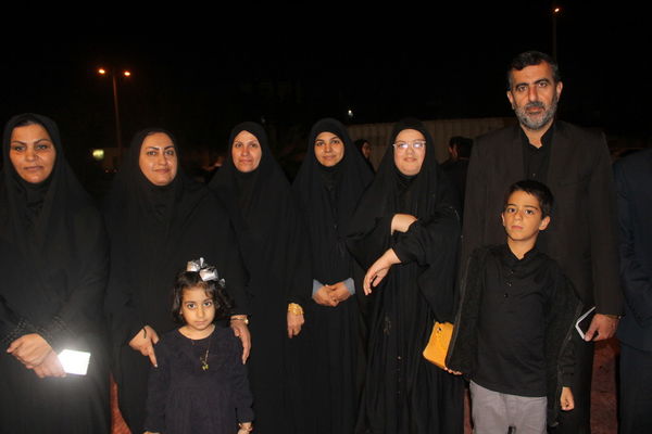 ضیافت افطاری به میزبانی دبستان امید انقلاب ( شاهد دختران ) در پارک صدف بوشهر 