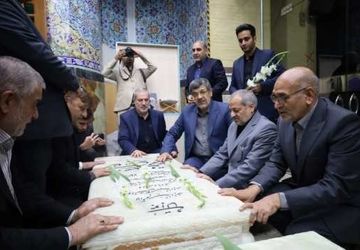 ادای احترام وزیر آموزش‌وپرورش به مقام شامخ شهدا