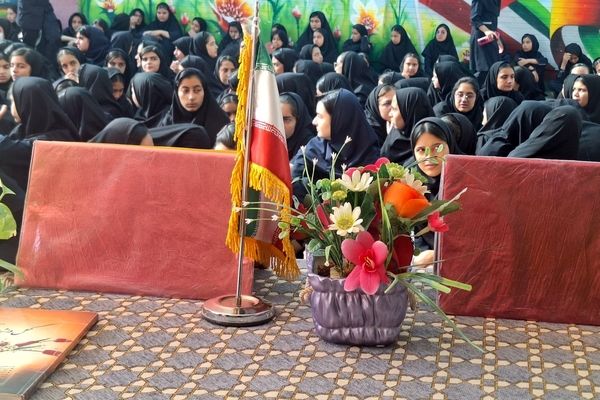 مراسم ولادت حضرت زینب(س) در دبیرستان فیاض 