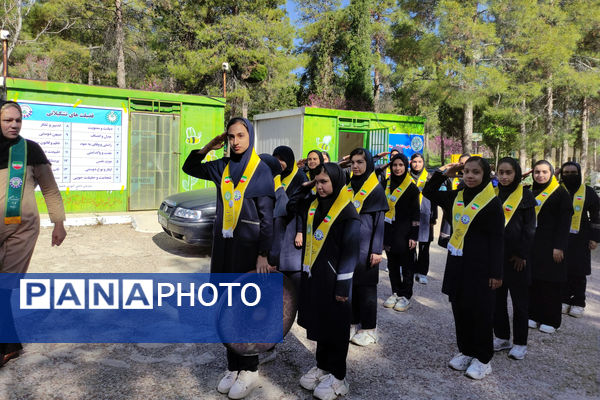 اردوی پایانی پیشتازان دختر مقطع متوسطه ناحیه 4 شیراز 