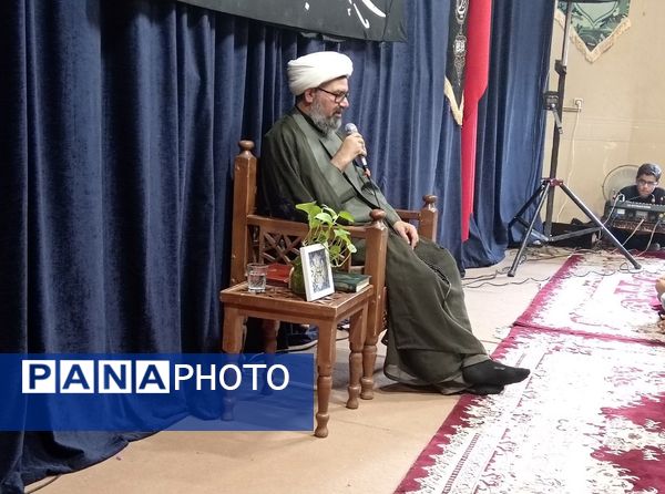همایش احلی من العسل در اتحادیه انجمن‌های اسلامی دانش‌آموزی نیشابور
