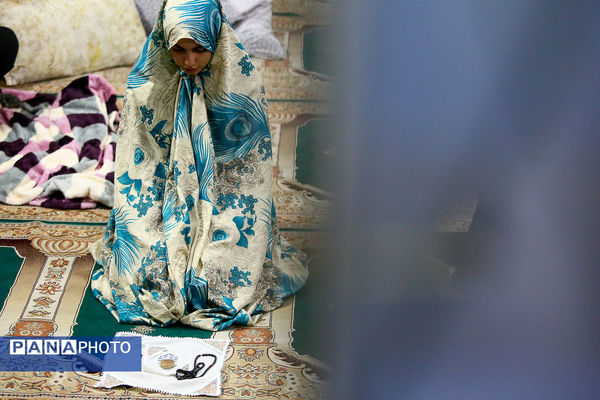 اعتکاف دانش‌آموزی در مسجد قائمیه