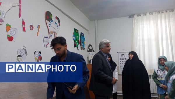 آئین افتتاحیه برنامه سفیران سلامت دانش آموزی استان خراسان رضوی در دبستان شاهد تحقیقی ناحیه ۶