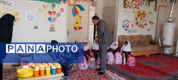 جشن غنچه‌ها در اشترینان