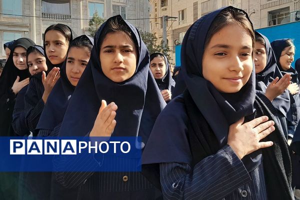 طنین نوای عشق و عزا؛ مراسم عزاداری دهه دوم فاطمیه در مدارس بهارستان‌دو