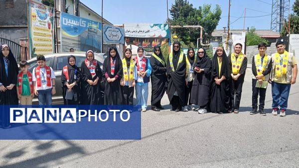 دیدار رئیس سازمان دانش‌آموزی و دانش‌آموزان پیشتاز و خبرنگاران پانا با رئیس سازمان تأمین اجتماعی محمودآباد 